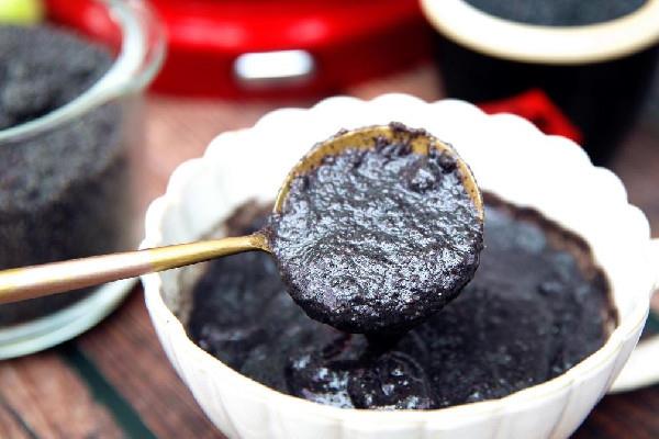 黑芝麻糊适合减肥的人吃吗 黑芝麻糊的热量是多少 黑芝麻糊适合减肥的人吃吗 黑芝麻糊的热量是多少