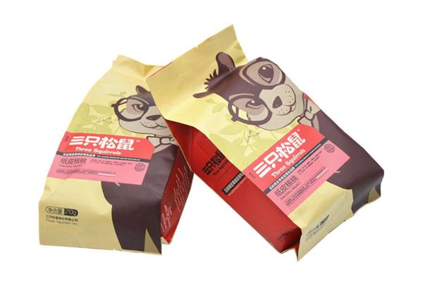 三只松鼠纸皮核桃保质期多久 三只松鼠纸皮核桃过期了还能吃吗