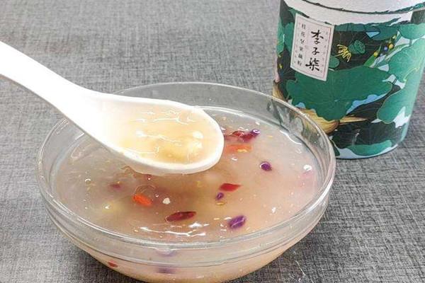 李子柒桂花坚果藕粉怎么冲 李子柒桂花坚果藕粉没冲好可以吃吗 李子柒桂花坚果藕粉怎么冲 李子柒桂花坚果藕粉没冲好可以吃吗