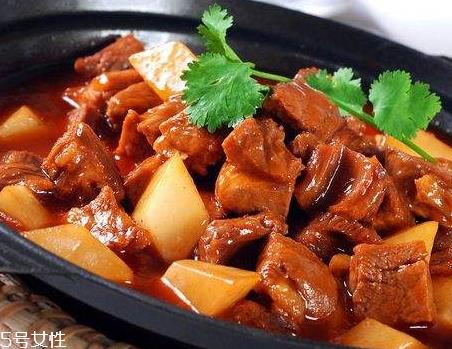 鸡血能做毛血旺吗？毛血旺是怎么做的