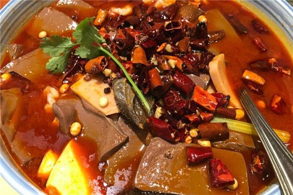 毛血旺用猪血还是鸭血 毛血旺的做法