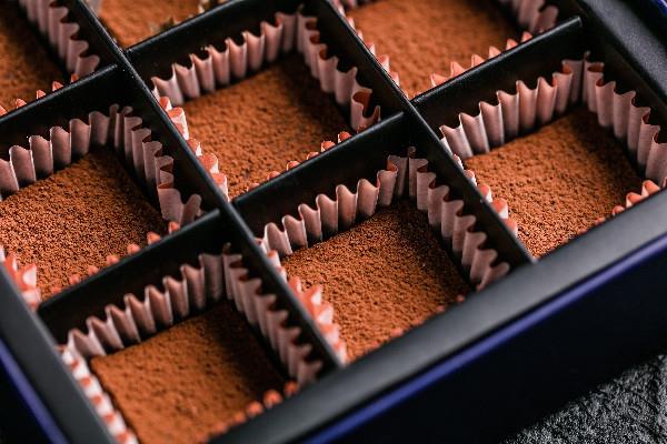 生巧克力放冷藏还是冷冻 生巧克力一定要放冰箱吗 生巧克力放冷藏还是冷冻 生巧克力一定要放冰箱吗