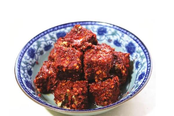 霉豆腐怎么发酵长白毛 霉豆腐发酵的正常颜色 霉豆腐怎么发酵长白毛 霉豆腐发酵的正常颜色