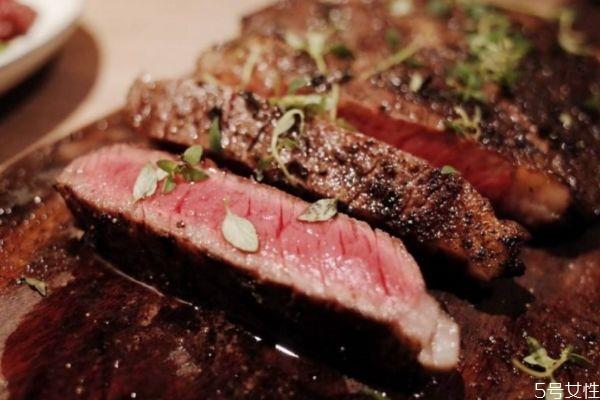 普通的牛肉可以做牛排吗 牛排一般用什么牛肉做 普通的牛肉可以做牛排吗 牛排一般用什么牛肉做