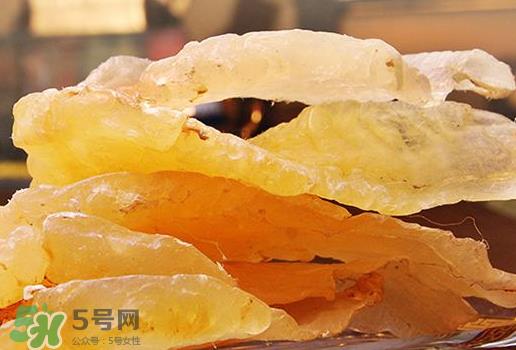 鱼胶和燕窝的功效哪个好?鱼胶和燕窝的区别 鱼胶和燕窝的功效哪个好?鱼胶和燕窝的区别