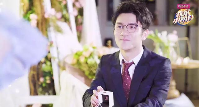 生活中的电竞夫妻“韩商言佟年”,靠“作”照样甜上头