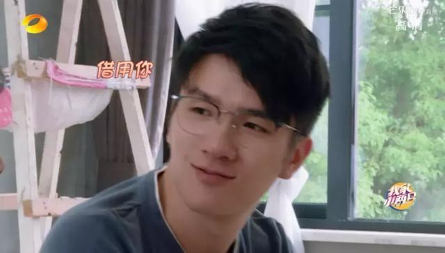 生活中的电竞夫妻“韩商言佟年”,靠“作”照样甜上头