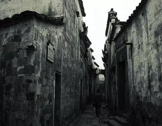 中国最恐怖最邪门的12个地方，胆小慎入！