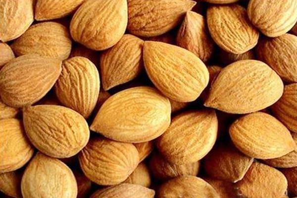 杏仁不能和什么一起吃 杏仁和什么搭配最好 杏仁不能和什么一起吃 杏仁和什么搭配最好
