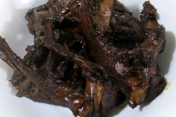 鸭架汤的做法 教你做出美味鸭架汤 鸭架汤的做法 教你做出美味鸭架汤
