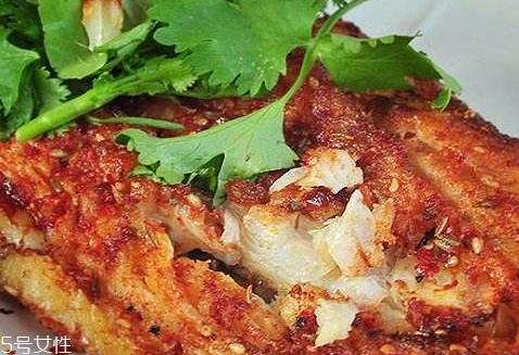 烤箱烤鳕鱼要多久能熟 烤箱烤鳕鱼的温度时间 烤箱烤鳕鱼要多久能熟 烤箱烤鳕鱼的温度时间