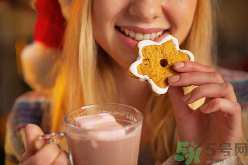 饼干受潮变软怎么办?饼干受潮变软还能吃吗 饼干受潮变软怎么办?饼干受潮变软还能吃吗