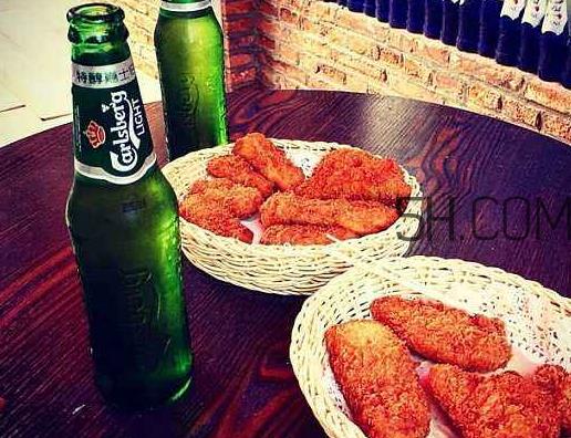 炸鸡和啤酒能一起吃吗 炸鸡为什么配啤酒