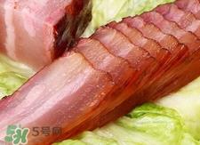 吃腊肉可以喝酒吗?吃腊肉喝酒对身体有害吗? 吃腊肉可以喝酒吗?吃腊肉喝酒对身体有害吗?