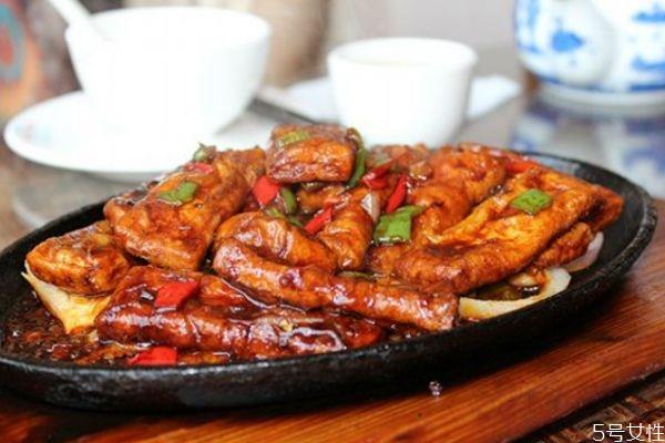 毛豆腐怎么做好吃 毛豆腐的美味做法 毛豆腐怎么做好吃 毛豆腐的美味做法