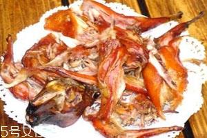 微波炉烤鸽子多长时间 20分钟左右搞定 微波炉烤鸽子多长时间 20分钟左右搞定