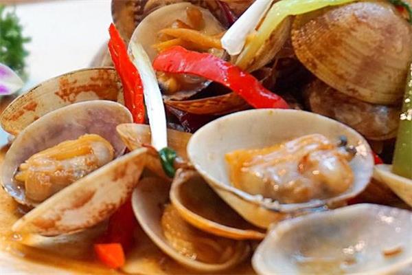 吃了花甲胃疼是怎么回事 吃了花甲胃绞痛怎么办