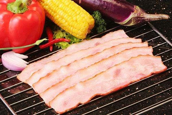 培根卡路里高吗 培根是怎么做的呢 培根卡路里高吗 培根是怎么做的呢