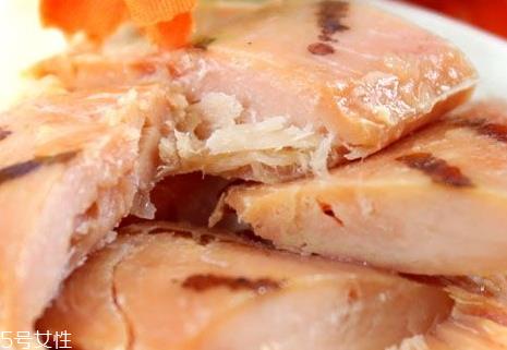 鸡胸肉为什么减肥 鸡胸肉能带来很强的饱腹感 鸡胸肉为什么减肥 鸡胸肉能带来很强的饱腹感