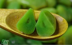 腊八蒜的醋还可以吃吗？泡腊八蒜的醋可以喝吗？