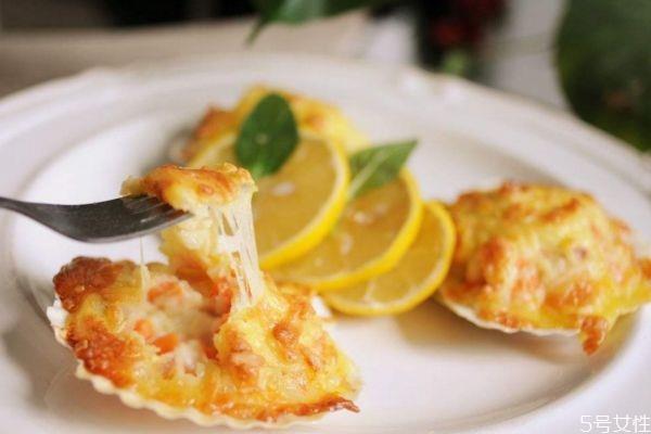 扇贝不能和什么一起吃呢 扇贝肉里面的黑东西能吃吗 扇贝不能和什么一起吃呢 扇贝肉里面的黑东西能吃吗