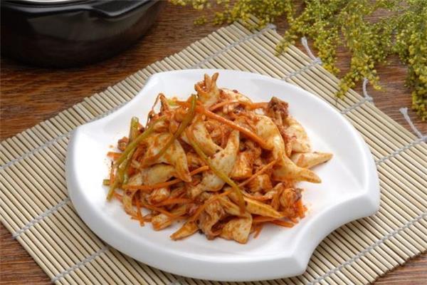 凉拌蚬子肉的做法 凉拌蚬子肉什么人不能吃 凉拌蚬子肉的做法 凉拌蚬子肉什么人不能吃