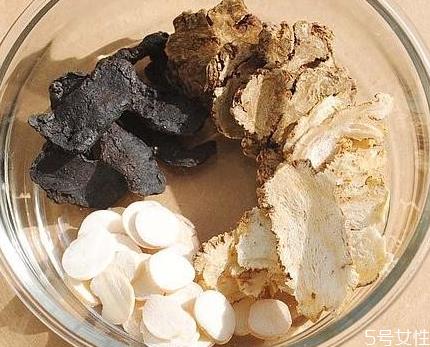 四物汤可以加鸡蛋吗 四物汤更年期妇女能喝吗