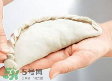 韭菜盒子可以冷冻吗?韭菜盒子能放冰箱几天 韭菜盒子可以冷冻吗?韭菜盒子能放冰箱几天
