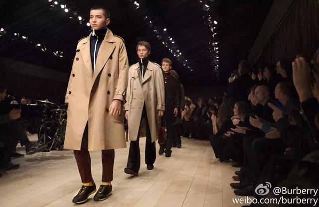 杨超越写的“福”字，你能看懂吗？