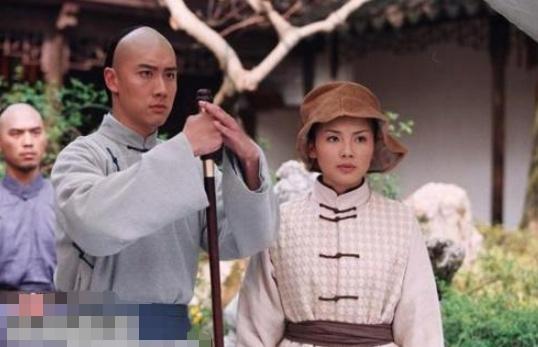 他是《西游记》中的“唐僧”,也是陈慧琳亲弟弟,却一直不温不火