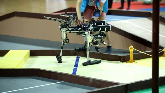 记录平凡 | 这群学霸开挂的人生，从玩转“它”开始