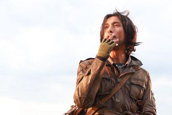 十六位明星抽烟帅照张国荣，周星驰刘德华。输给不会抽烟的王宝强