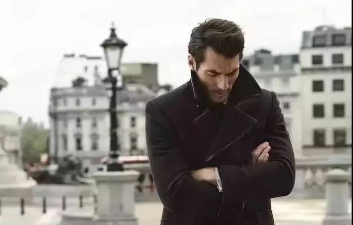 衣服粘毛粘灰?用这个1招搞定,比胶带好用100倍