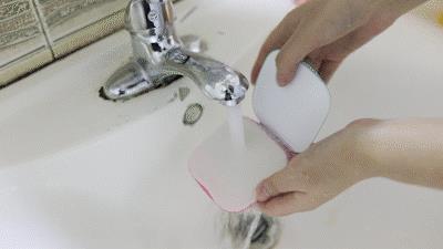 衣服粘毛粘灰?用这个1招搞定,比胶带好用100倍