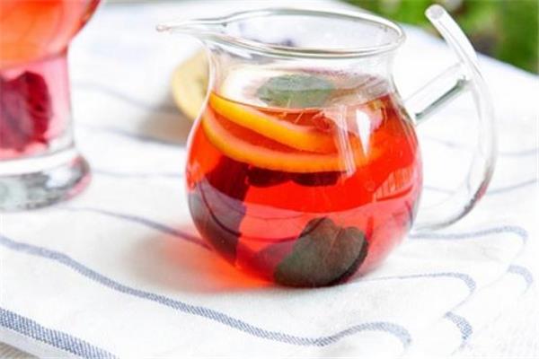 玫瑰柠檬茶能天天喝吗 玫瑰柠檬茶的功效与禁忌 玫瑰柠檬茶能天天喝吗 玫瑰柠檬茶的功效与禁忌