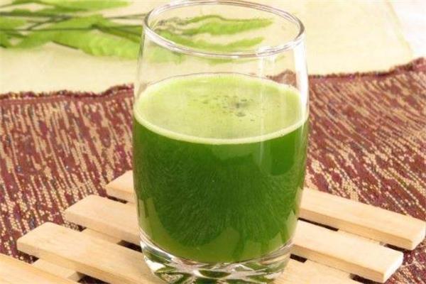 西芹榨汁需要煮熟吗 西芹榨汁怎么榨 西芹榨汁需要煮熟吗 西芹榨汁怎么榨