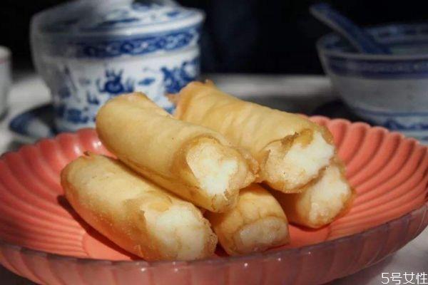 炸牛奶是哪里的特产呢 炸牛奶的热量高吗 炸牛奶是哪里的特产呢 炸牛奶的热量高吗