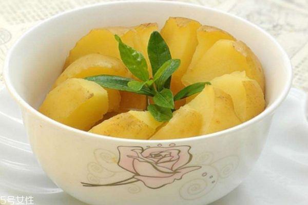 蒸苹果要蒸多久 蒸苹果的做法 蒸苹果要蒸多久 蒸苹果的做法