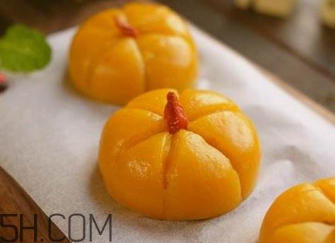 蒸南瓜饼要蒸多久 蒸南瓜饼用面粉可以吗 蒸南瓜饼要蒸多久 蒸南瓜饼用面粉可以吗