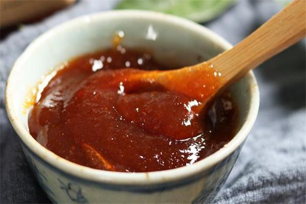 枇杷膏可以和牛奶一起吃吗 当心肠胃不适 枇杷膏可以和牛奶一起吃吗 当心肠胃不适