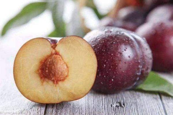 吃黑布林有什么好处呢 孕妇可以吃黑布林吗 吃黑布林有什么好处呢 孕妇可以吃黑布林吗