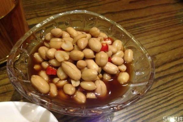 醋泡花生有什么作用呢 醋泡花生可以减肥吗