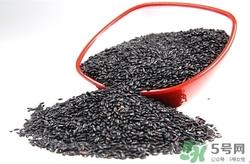 黑米和黄米能一起煮吗?黑米和黄米一起煮有什么好处 黑米和黄米能一起煮吗?黑米和黄米一起煮有什么好处