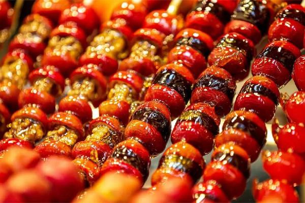 冰糖葫芦会胖吗 冰糖葫芦的热量有多高 冰糖葫芦会胖吗 冰糖葫芦的热量有多高