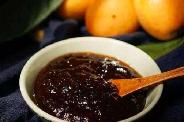 枇杷膏可以用开水冲着喝吗 枇杷膏喝完可以喝水吗 枇杷膏可以用开水冲着喝吗 枇杷膏喝完可以喝水吗