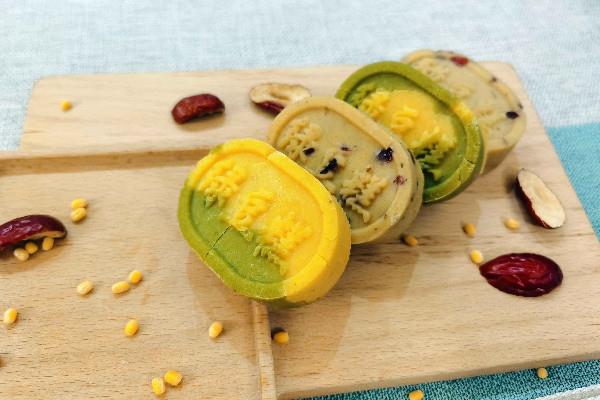 绿豆糕要不要加糯米粉 绿豆糕用黄油还是植物油好 绿豆糕要不要加糯米粉 绿豆糕用黄油还是植物油好