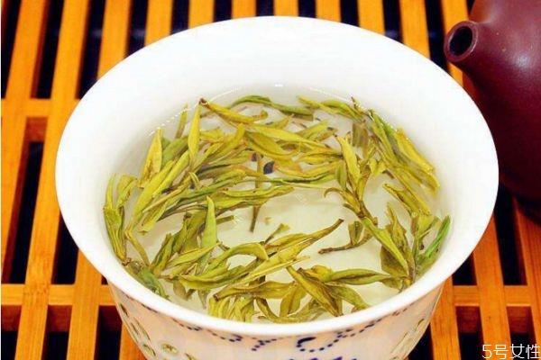 什么是黄茶呢 喝黄茶有什么作用呢 什么是黄茶呢 喝黄茶有什么作用呢