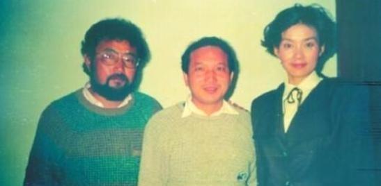 与潘虹相爱8年离婚,扭头追央视主持王小丫,米家山现在怎样了?