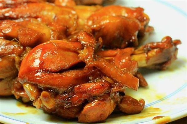 红烧鸡腿的做法 红烧鸡腿什么人不能吃 红烧鸡腿的做法 红烧鸡腿什么人不能吃