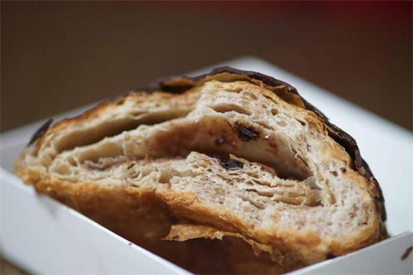 面包有酒味是怎么回事 面包有酒味是坏了吗 面包有酒味是怎么回事 面包有酒味是坏了吗